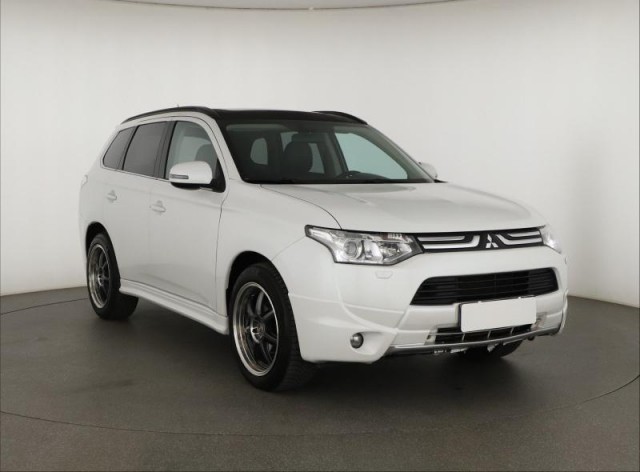 Mitsubishi Outlander  2.2 DI-D 