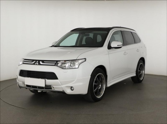 Mitsubishi Outlander  2.2 DI-D 