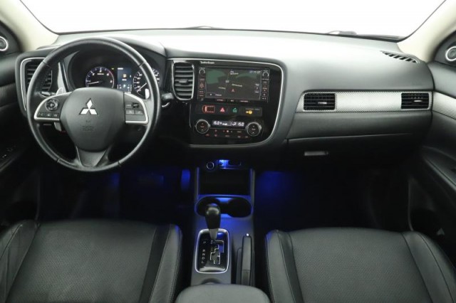 Mitsubishi Outlander  2.2 DI-D 