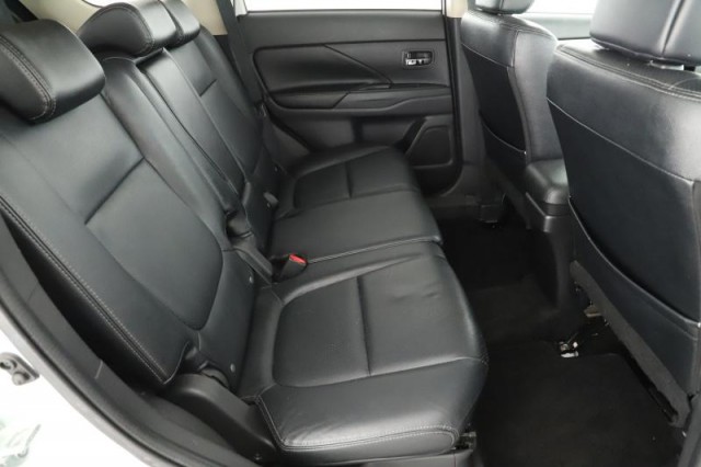 Mitsubishi Outlander  2.2 DI-D 