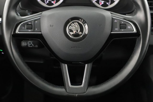 Škoda Karoq  1.5 TSI 