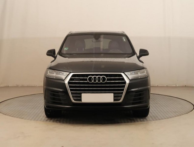 Audi Q7  3.0 TDI 