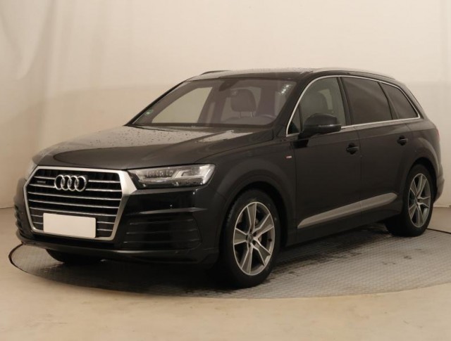 Audi Q7  3.0 TDI 