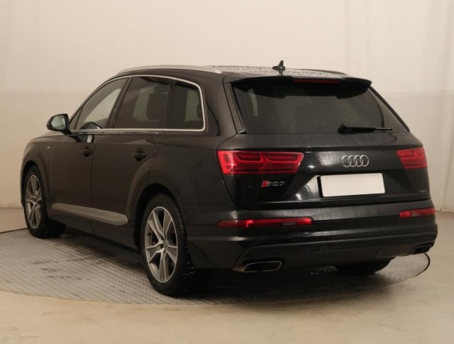 Audi Q7  3.0 TDI 