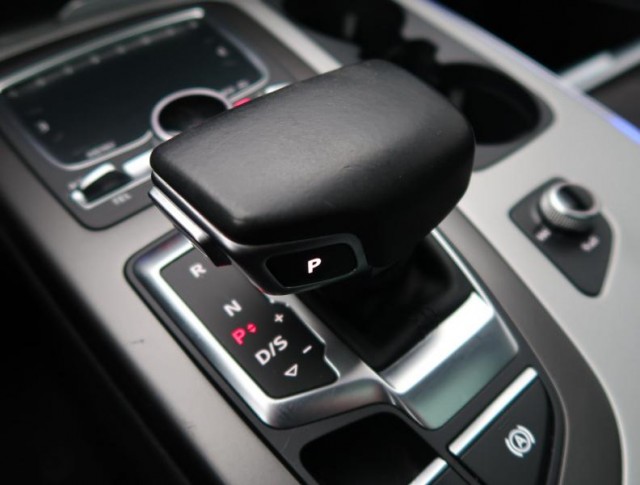 Audi Q7  3.0 TDI 