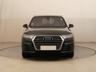 Audi Q7  3.0 TDI 