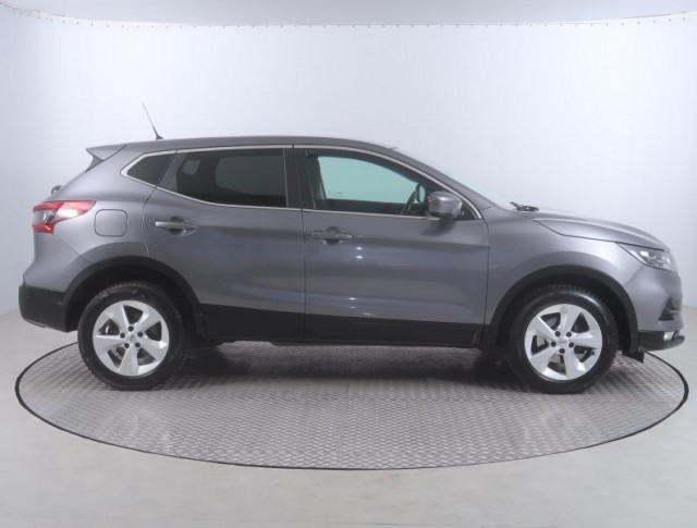 Nissan Qashqai  1.3 DIG-T 