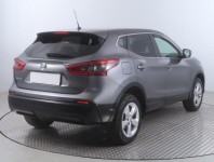 Nissan Qashqai  1.3 DIG-T 