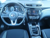 Nissan Qashqai  1.3 DIG-T 