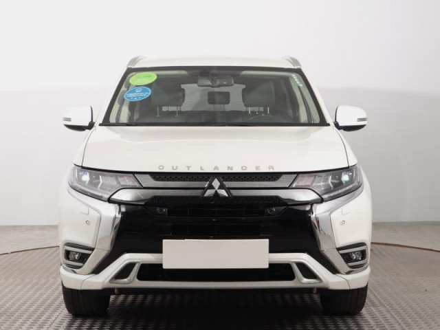 Mitsubishi Outlander  2.4 PHEV 