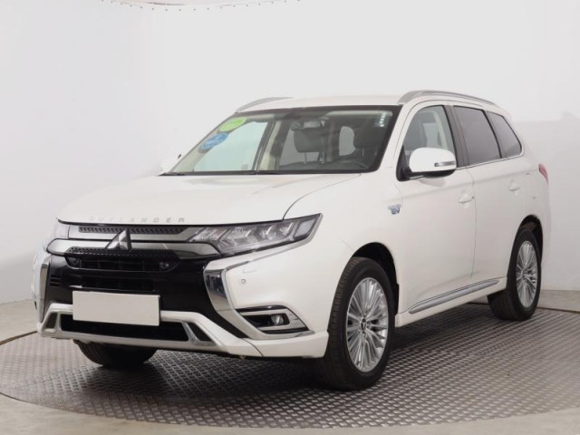 Mitsubishi Outlander  2.4 PHEV 