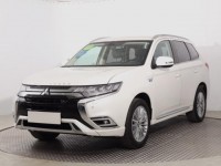 Mitsubishi Outlander  2.4 PHEV 