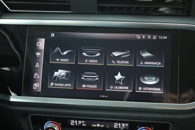 Audi Q3  45 TFSI e S line