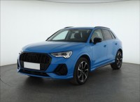 Audi Q3  45 TFSI e S line