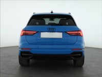 Audi Q3  45 TFSI e S line