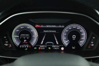 Audi Q3  45 TFSI e S line