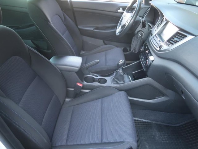 Hyundai Tucson  1.7 CRDi 