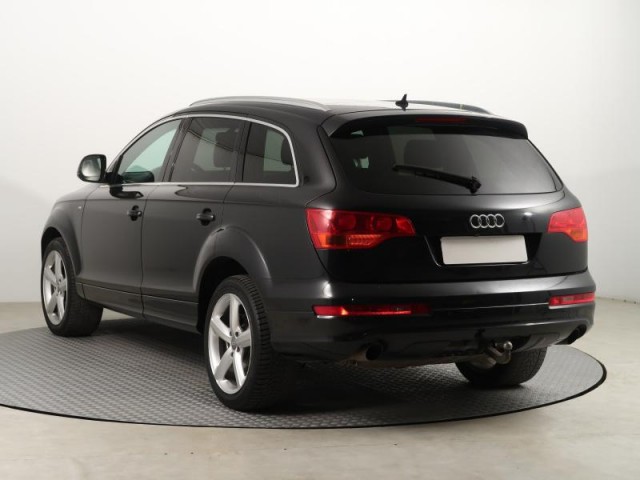 Audi Q7  3.0 TDI S-Line