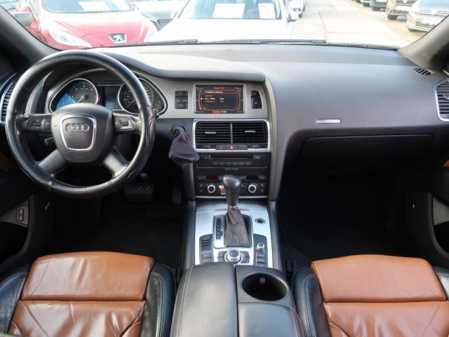 Audi Q7  3.0 TDI S-Line