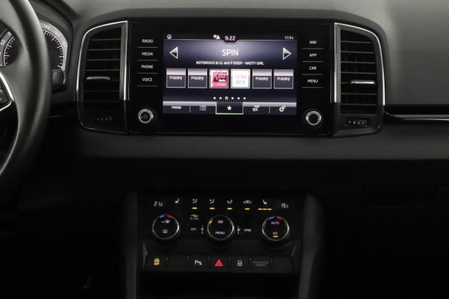 Škoda Karoq  1.5 TSI 