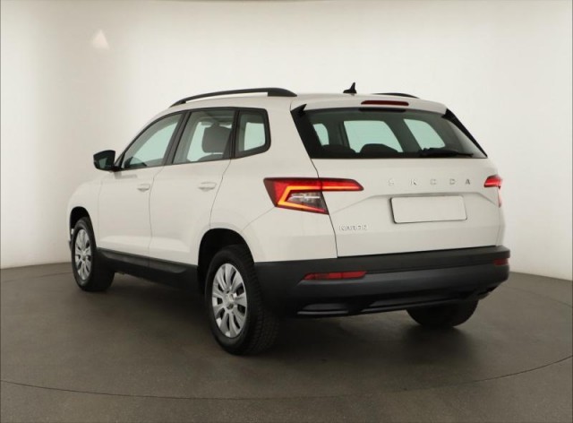 Škoda Karoq  1.0 TSI Active