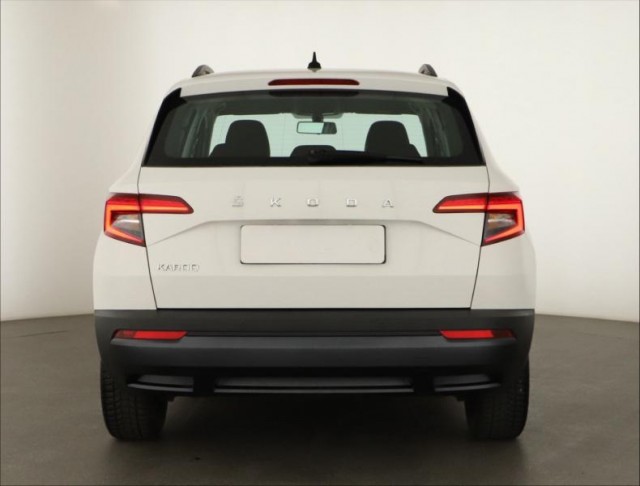 Škoda Karoq  1.0 TSI Active