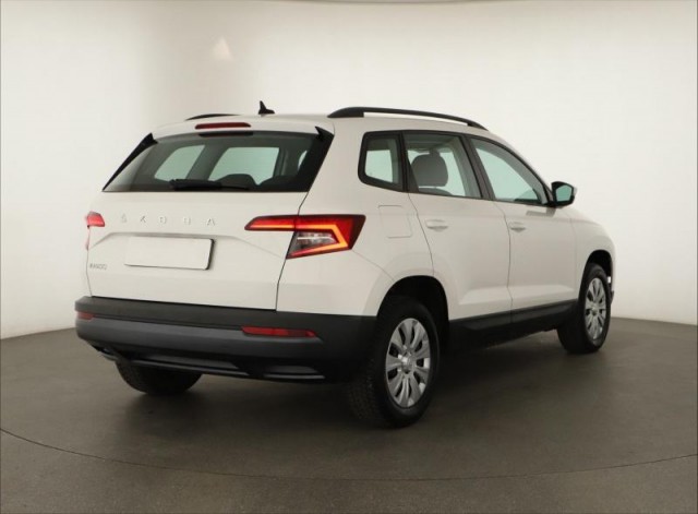 Škoda Karoq  1.0 TSI Active