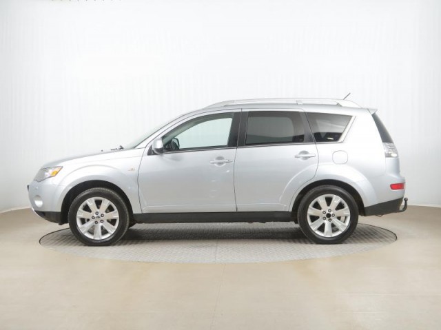 Mitsubishi Outlander  2.2 DI-D 