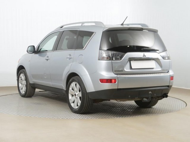 Mitsubishi Outlander  2.2 DI-D 