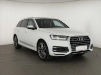 Audi Q7  3.0 TDI 