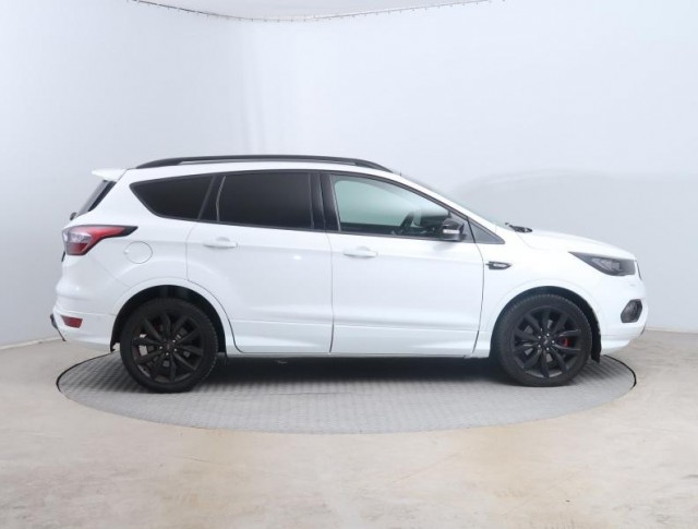 Ford Kuga  2.0 EcoBoost ST-Line