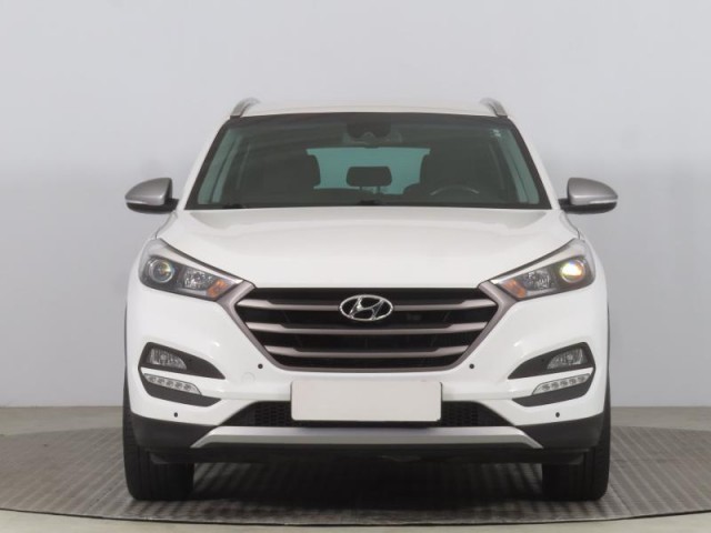Hyundai Tucson  1.7 CRDi Trikolor