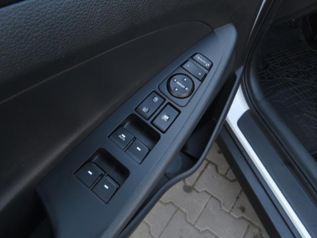 Hyundai Tucson  1.7 CRDi Trikolor