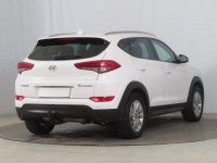 Hyundai Tucson  1.7 CRDi Trikolor
