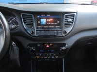 Hyundai Tucson  1.7 CRDi Trikolor