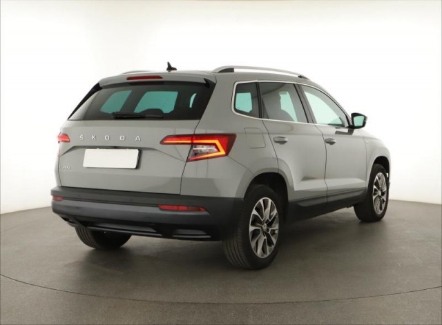 Škoda Karoq  1.5 TSI Ambition