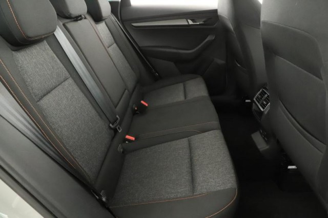 Škoda Karoq  1.5 TSI Ambition