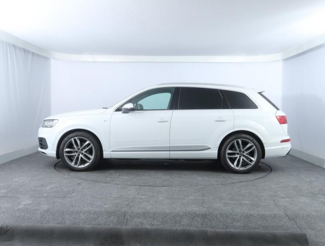 Audi Q7  50 TDI S-Line