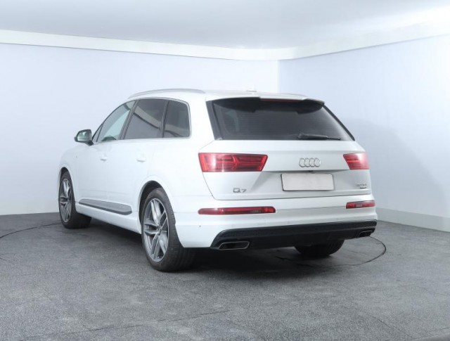 Audi Q7  50 TDI S-Line