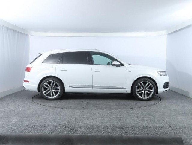 Audi Q7  50 TDI S-Line
