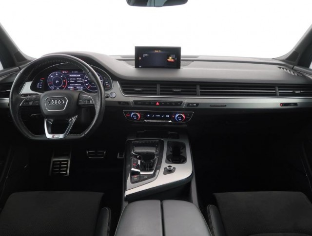 Audi Q7  50 TDI S-Line