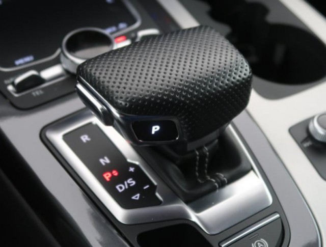 Audi Q7  50 TDI S-Line