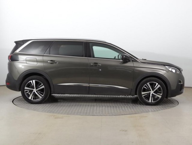 Peugeot 5008  1.5 BlueHDi GT Line