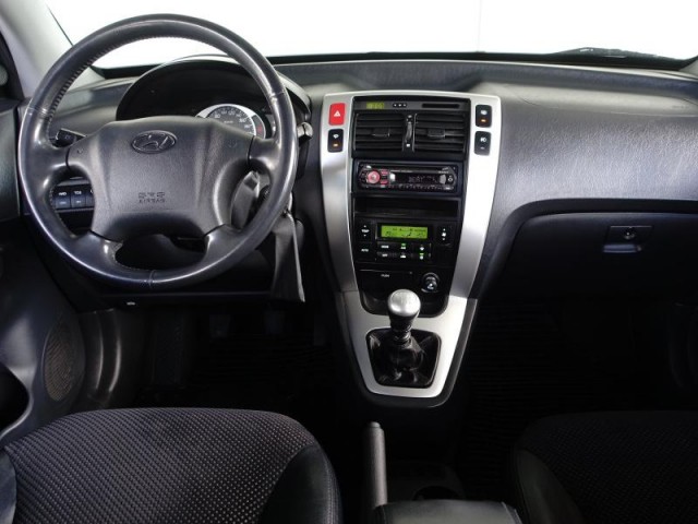 Hyundai Tucson  2.0 CRDi 