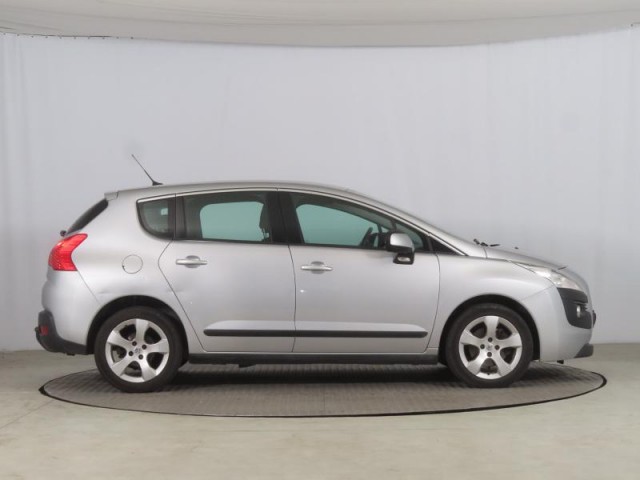Peugeot 3008  2.0 HDi 