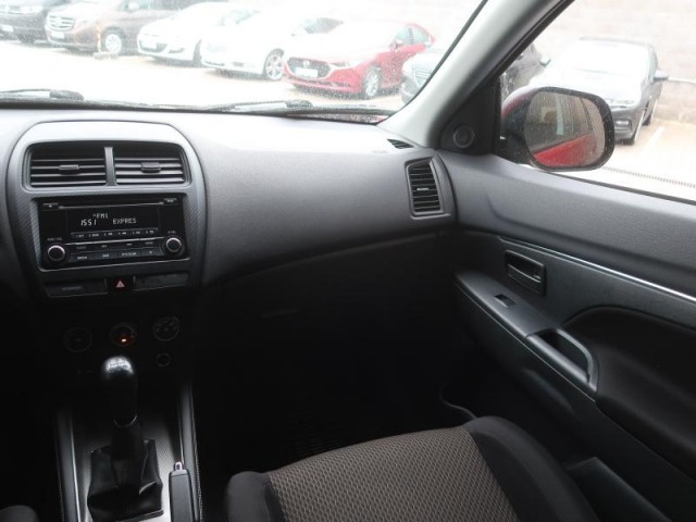 Mitsubishi ASX  2.0 MIVEC 