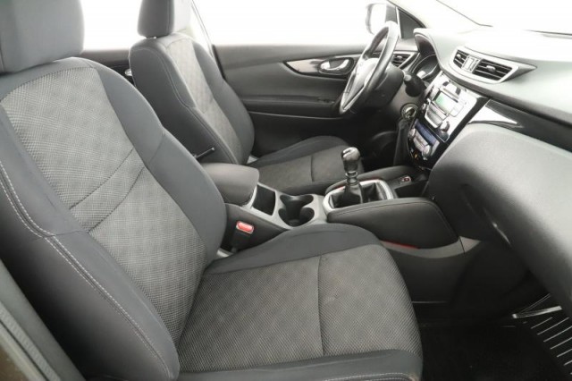 Nissan Qashqai  1.2 DIG-T 