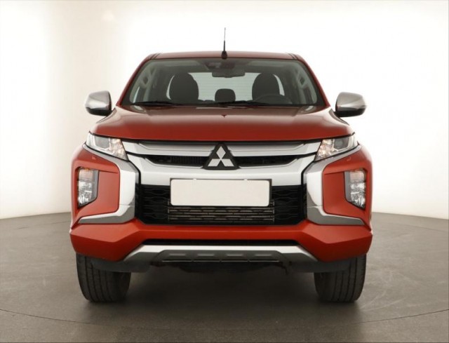 Mitsubishi L200  2.2 DI-D Intense