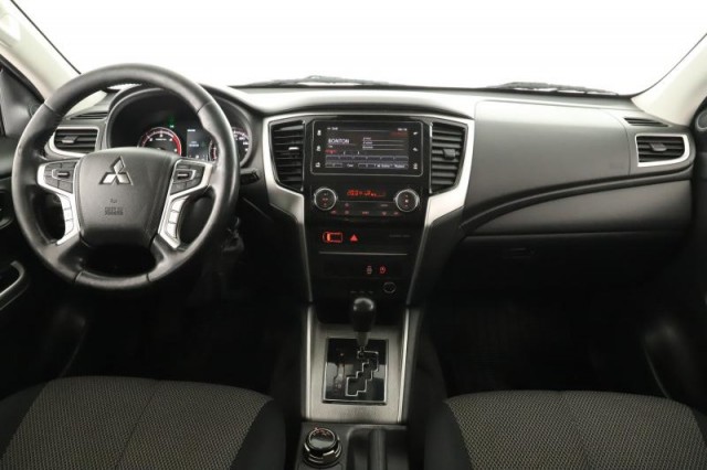 Mitsubishi L200  2.2 DI-D Intense