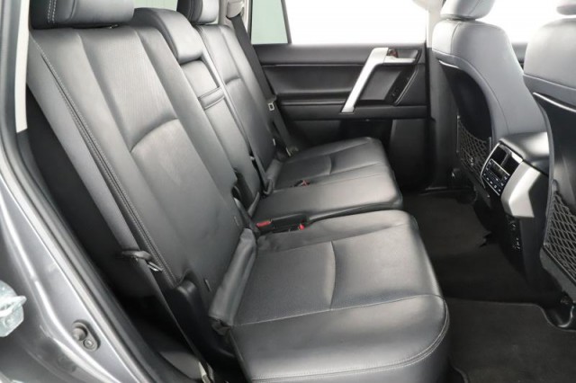 Toyota Land Cruiser  2.8 D-4D 